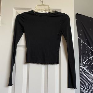 super cute fitted black shirt